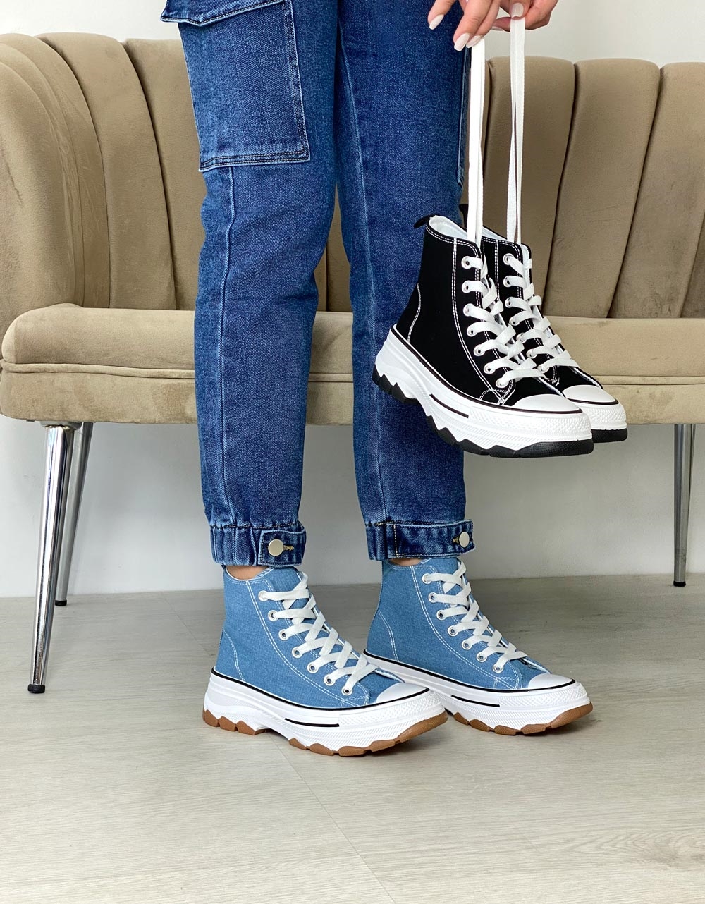 Εικόνα από Υφασμάτινα sneakers μποτάκια με διπλή σόλα Τζιν