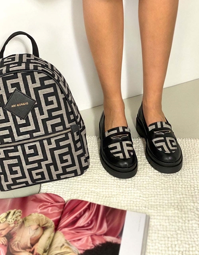 Εικόνα της Loafers με διπλή σόλα και μοτίβο μαιάνδρου Μαύρο