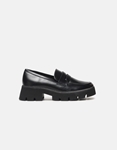 Εικόνα από Basic μονόχρωμα loafers με τρακτερωτή σόλα Μαύρο