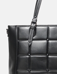 Εικόνα από Basic καπιτονέ τσάντα χειρός μονόχρωμη Μαύρο