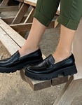 Εικόνα από Basic loafers με διπλή τρακτερωτή σόλα Μαύρο