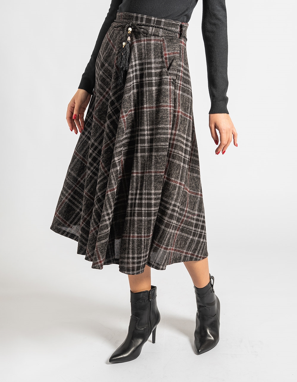 Εικόνα από Καρό φούστα σε Α γραμμή με τσέπες στο πλάι Γκρι/Μαύρο