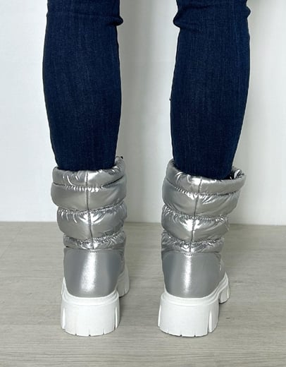 Εικόνα της Apres ski μποτάκια με τρακτερωτή σόλα Ασημί