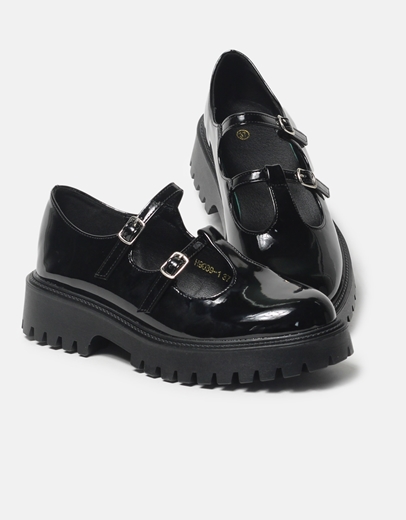 Εικόνα της Loafers λουστρίνι μονόχρωμα με διπλή μπαρέτα Μαύρο