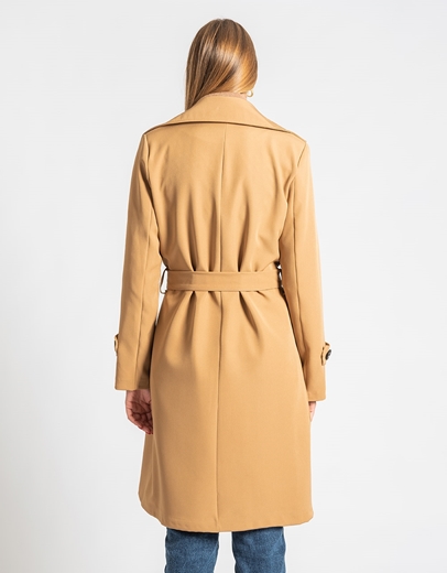 Εικόνα της Πανωφόρι μονόχρωμο με κουμπιά και φαρδύ γιακά Κάμελ