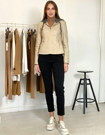 Εικόνα της Leather look jacket μονόχρωμο με κουκούλα Μπεζ