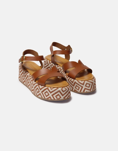 Εικόνα της Δερμάτινα flatforms Ελληνικής κατασκευής με μπαρέτα Ταμπά