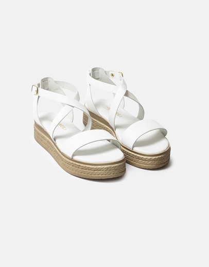 Εικόνα της Δερμάτινα flatforms Ελληνικής κατασκευής με χιαστί σχέδιο Λευκό