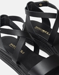 Εικόνα από Δερμάτινα flatforms Ελληνικής κατασκευής με χιαστί σχέδιο Μαύρο