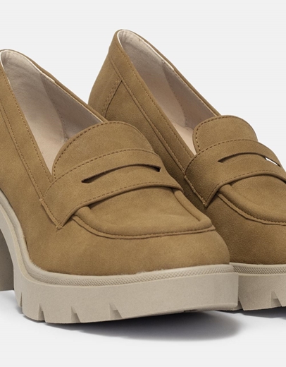 Εικόνα της Suede μονόχρωμα loafers με τετράγωνο τακούνι Ταμπά