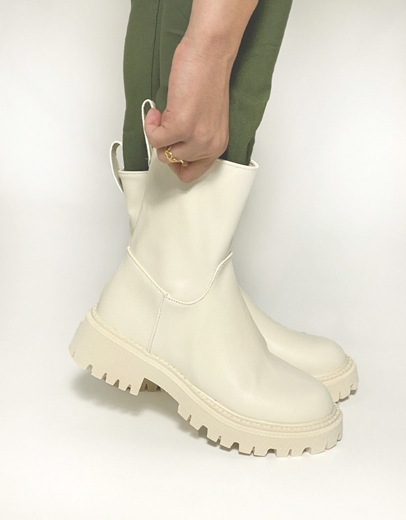 Εικόνα της Basic μονόχρωμα μποτάκια με τρακτερωτή σόλα Πάγου