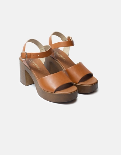 Εικόνα της Δερμάτινα πέδιλα Ελληνικής κατασκευής με τετράγωνο τακούνι Ταμπά