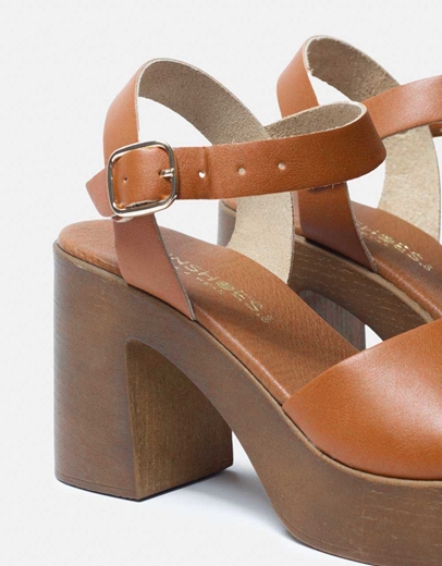 Εικόνα της Δερμάτινα πέδιλα Ελληνικής κατασκευής με τετράγωνο τακούνι Ταμπά