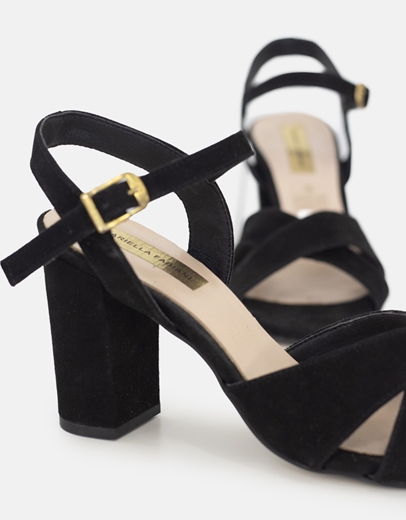 Εικόνα της Δερμάτινα πέδιλα με χιαστί σχέδιο στη φάσα Μαύρο