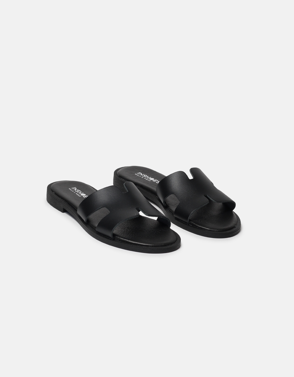 Εικόνα από Δερμάτινα σανδάλια Ελληνικής κατασκευής με ανοίγματα Μαύρο