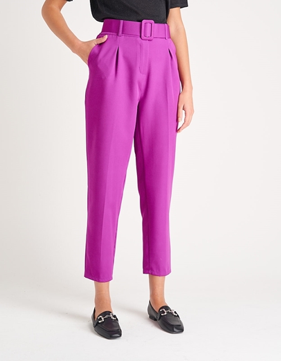 Εικόνα της Μονόχρωμο παντελόνι με πιέτα και ζώνη Ματζέντα