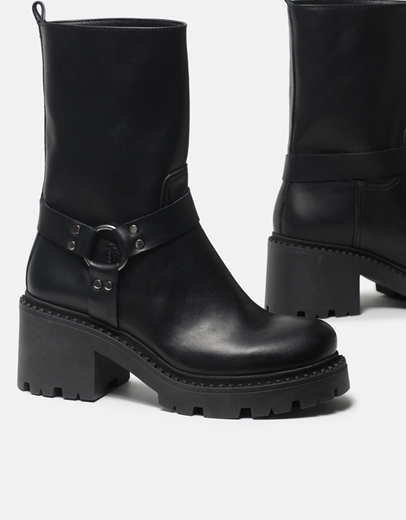 Εικόνα της Δερμάτινα μποτάκια bikers με τρακτερωτή σόλα Μαύρο