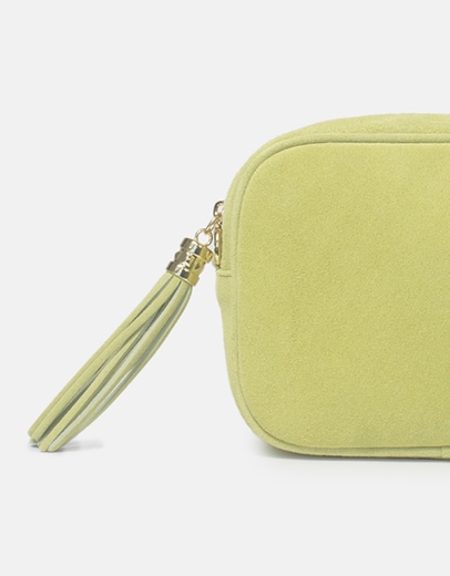 Εικόνα της Δερμάτινη τσάντα ώμου με κρεμαστό διακοσμητικό Πράσινο