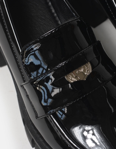Εικόνα της Loafers με τετράγωνο τακούνι Μαύρο