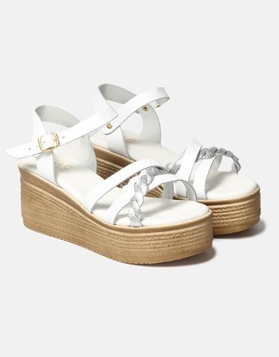 Εικόνα της Δερμάτινες πλατφόρμες Ελληνικής κατασκευής με λεπτομέρεια από strass Λευκό