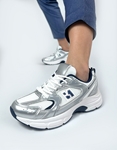 Εικόνα από Basic sneakers σε συνδυασμό υλικών Λευκό/Μπλε