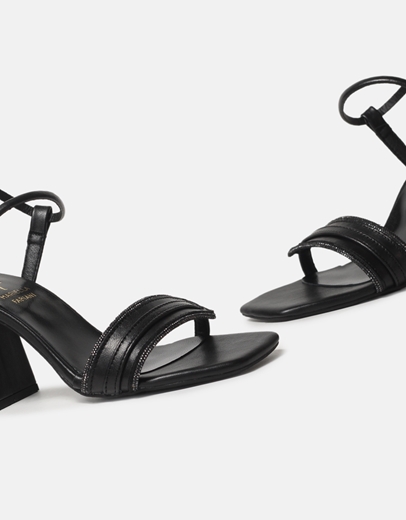 Εικόνα της Δερμάτινα πέδιλα Ελληνικής κατασκευής με λεπτομέρειες από strass Μαύρο