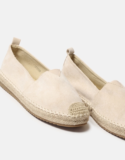 Εικόνα της Flat suede εσπαντρίγιες σε απλή γραμμή Μπεζ
