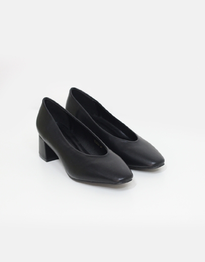 Εικόνα της Μονόχρωμες γόβες με χαμηλό τετράγωνο τακούνι Μαύρο