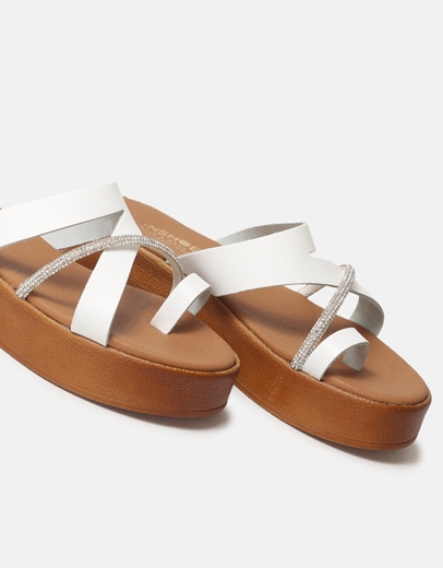 Εικόνα της Δερμάτινα flatforms Ελληνικής κατασκευής με λεπτομέρεια από strass Λευκό
