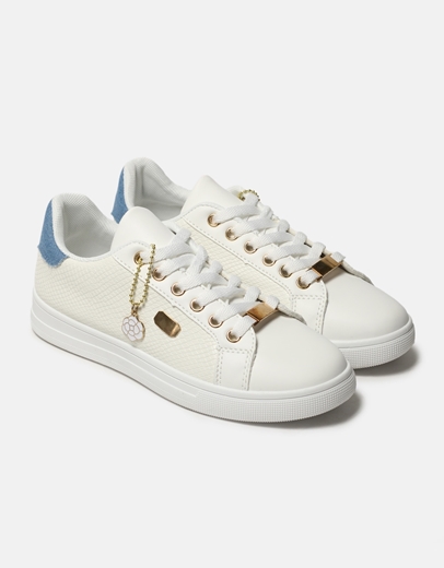 Εικόνα της Γυναικεία sneakers σε απλή γραμμή με διακοσμητική αλυσίδα Τζιν