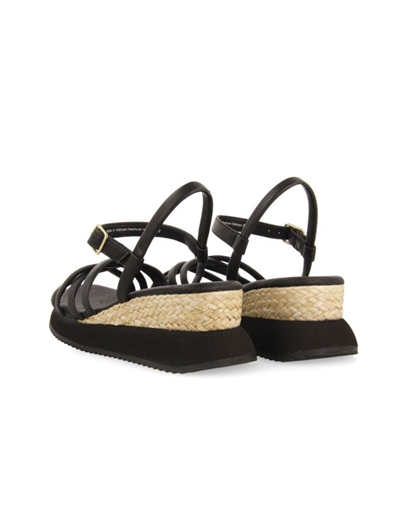 Εικόνα της Σανδάλια flatforms Gioseppo με σχέδιο πλέξης Μαύρο