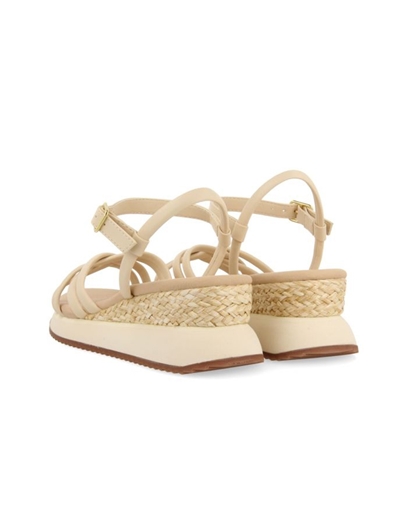 Εικόνα της Σανδάλια flatforms Gioseppo με σχέδιο πλέξης Μπεζ