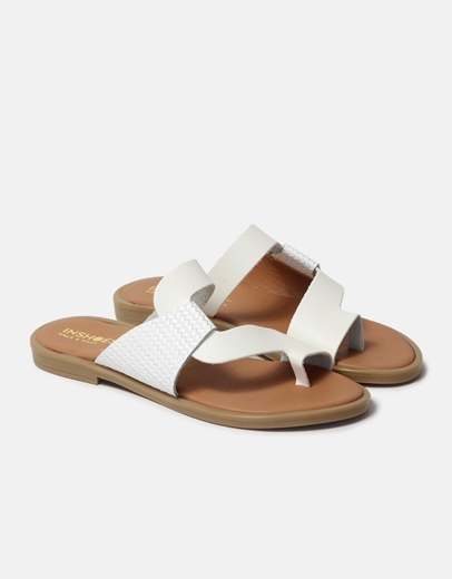 Εικόνα της Σανδάλια flat Ελληνικής κατασκευής toe ring και ιδιαίτερο σχέδιο Λευκό