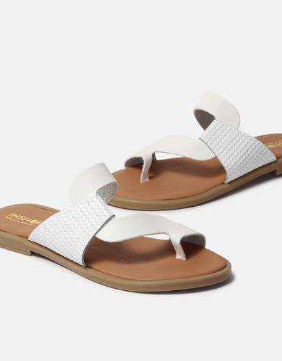 Εικόνα της Σανδάλια flat Ελληνικής κατασκευής toe ring και ιδιαίτερο σχέδιο Λευκό