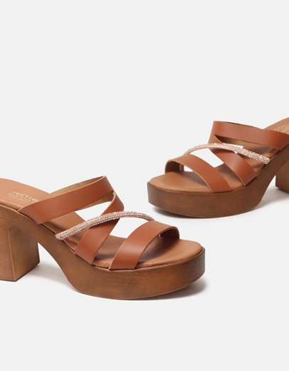 Εικόνα της Δερμάτινα mules Ελληνικής κατασκευής με τετράγωνο τακούνι Ταμπά