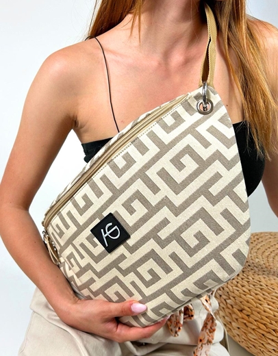 Εικόνα της Crossbody χειροποίητο τσαντάκι με μαίανδρο L Άμμου/Μπεζ