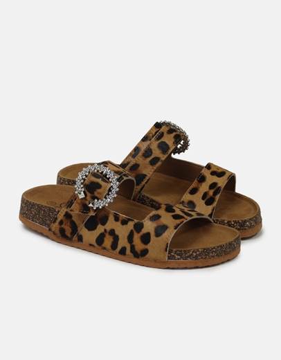 Εικόνα της Δερμάτινα σανδάλια με τοκά από strass Κάμελ