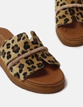 Εικόνα από Δερμάτινα flatforms Ελληνικής κατασκευής  με strass Λεοπάρ