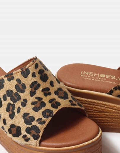 Εικόνα της Δερμάτινες πλατφόρμες Ελληνικής κατασκευής σε απλή γραμμή Λεοπάρ