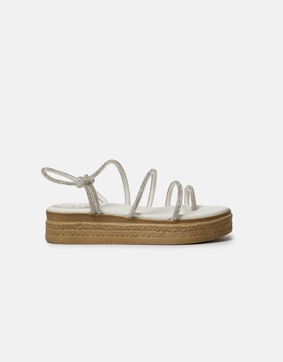 Εικόνα της Δερμάτινα σανδάλια flatforms Ελληνικής κατασκευής με strass Λευκό