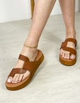 Εικόνα από Δερμάτινα flatforms Ελληνικής κατασκευής με toe ring Ταμπά