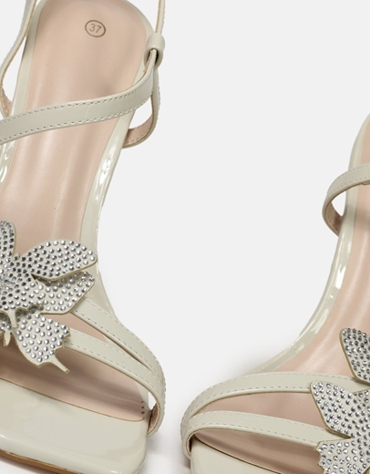 Εικόνα της Πέδιλα σε καρέ γραμμή με πεταλούδες Εκρού