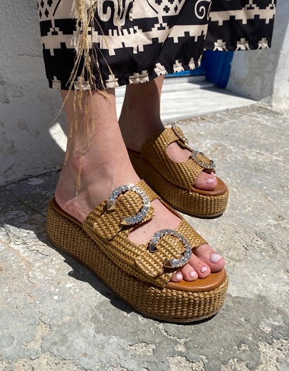 Εικόνα της Δερμάτινα flatforms σανδάλια Ελληνικής Κατασκευής με πετράδια Ταμπά