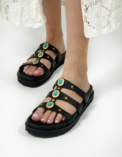 Εικόνα της Δερμάτινα σανδάλια Ελληνικής κατασκευής με διακοσμητικά πετράδια Μαύρο