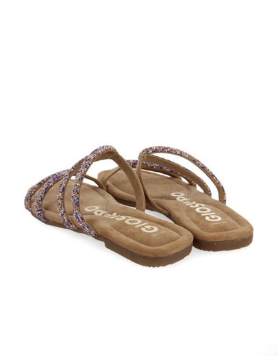 Εικόνα της Δερμάτινα σανδάλια Gioseppo με strass Πούρο