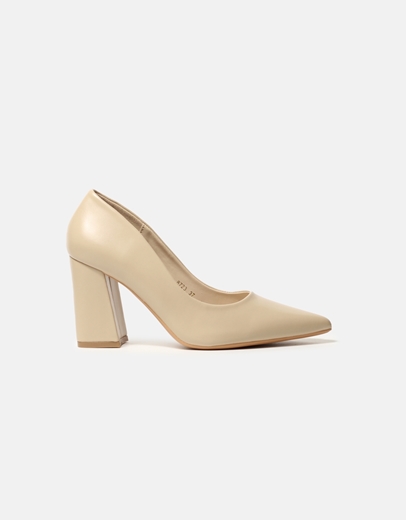 Εικόνα της Μυτερές μονόχρωμες γόβες με τετράγωνο τακούνι Μπεζ