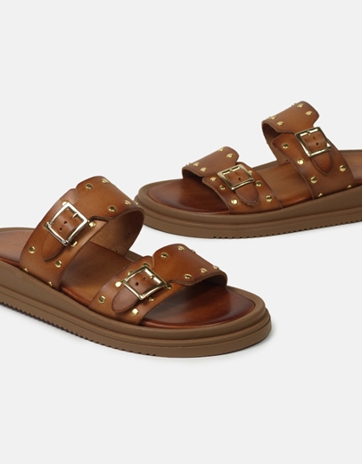 Εικόνα της Δερμάτινα flat σανδάλια με τρουκς Ταμπά