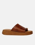 Εικόνα από Δερμάτινα flatforms Ελληνικής κατασκευής με μεταλλική λεπτομέρεια Ταμπά