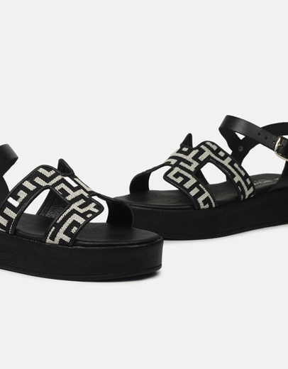 Εικόνα της Σανδάλια Ελληνικής κατασκευής  με μαίανδρο και μπαρέτα Μαύρο