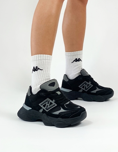 Εικόνα της Sneakers με διπλή chunky σόλα και σχέδιο στο πλάι Μαύρο